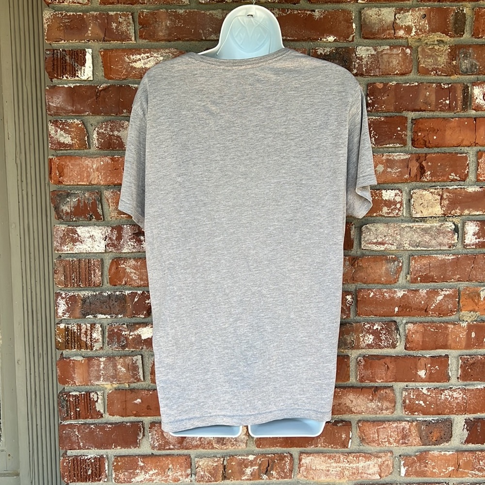 True Religion gray Graphic Tee shirt size large - Picture 4 of 5